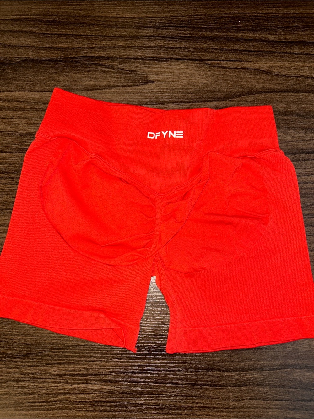 DFYNE Bright Red Sports Bra and Shorts Set - Picture 5 of 6
